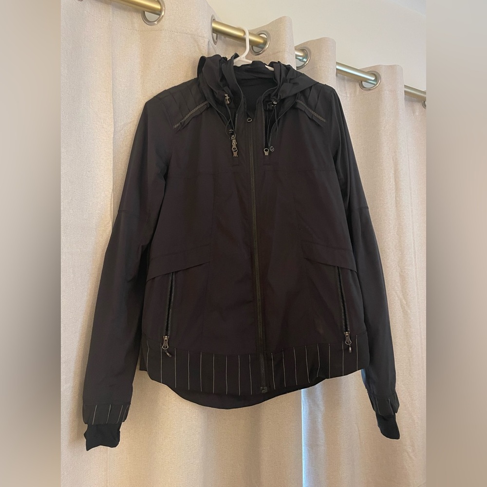 Lululemon running rain jacket